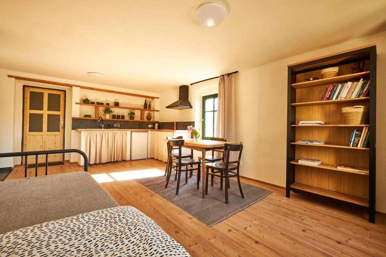 Statek 85 Appartement Marenice Buitenkant foto